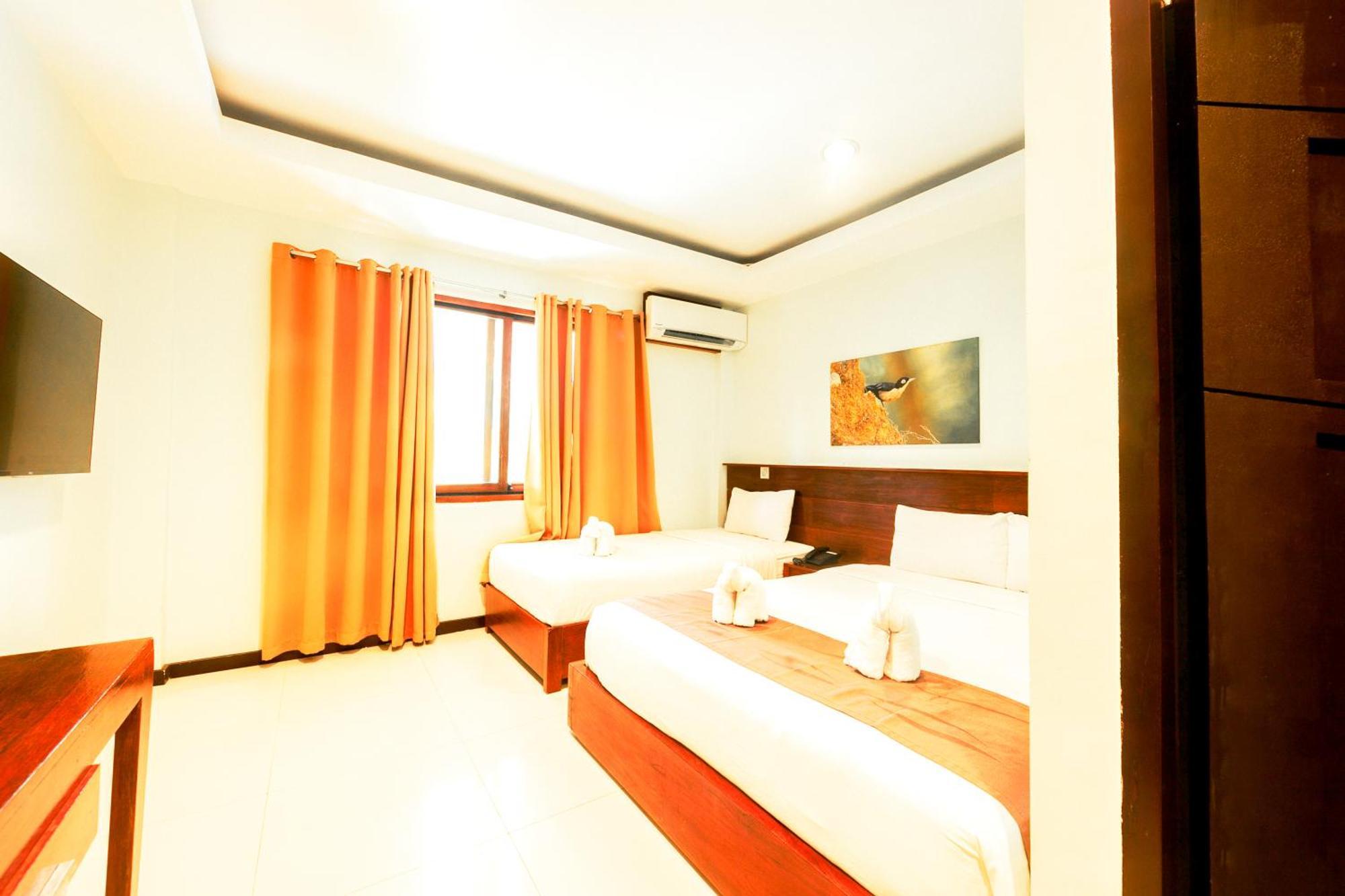 Marianne Hotel Puerto Princesa Esterno foto