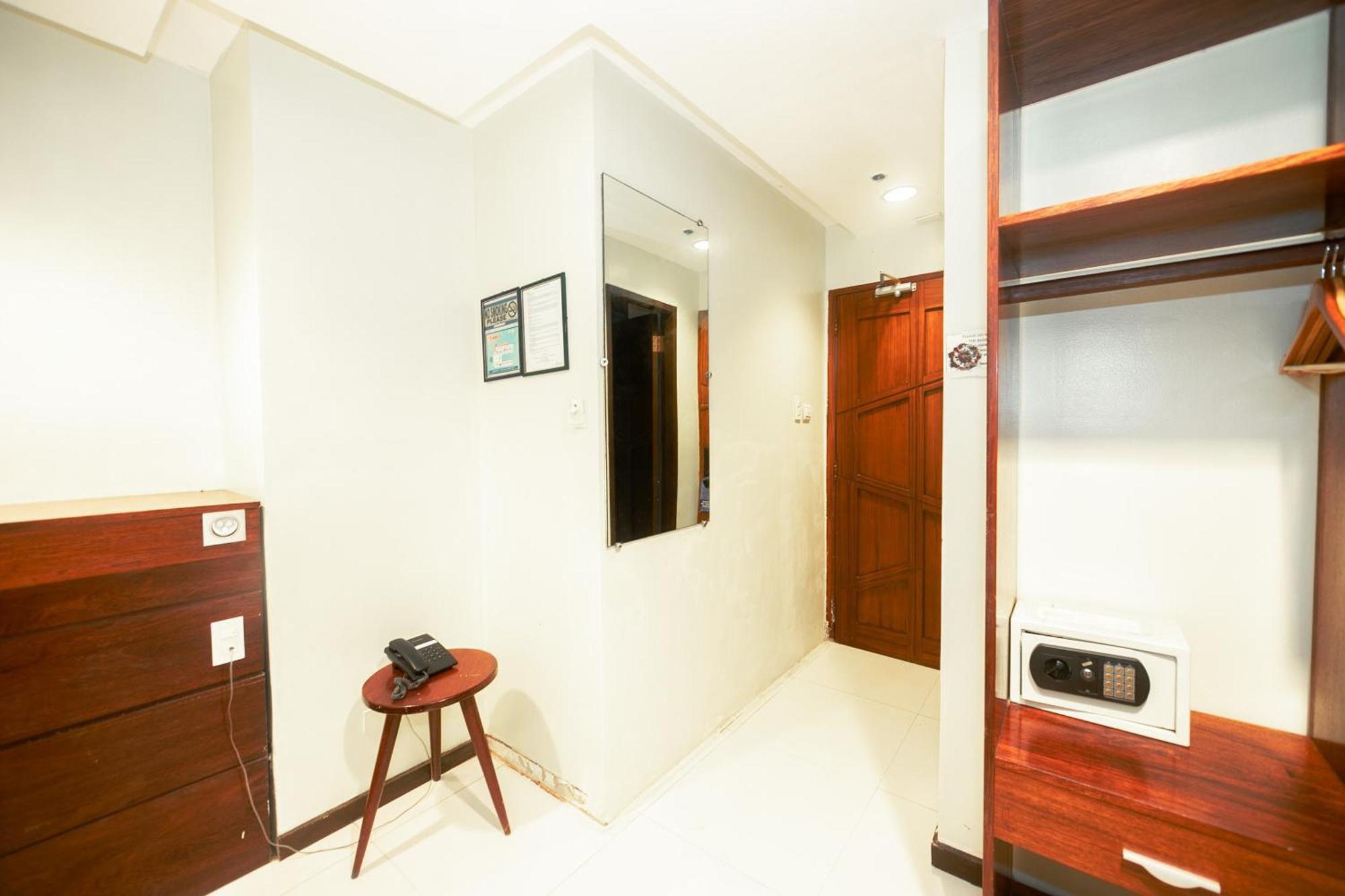 Marianne Hotel Puerto Princesa Esterno foto