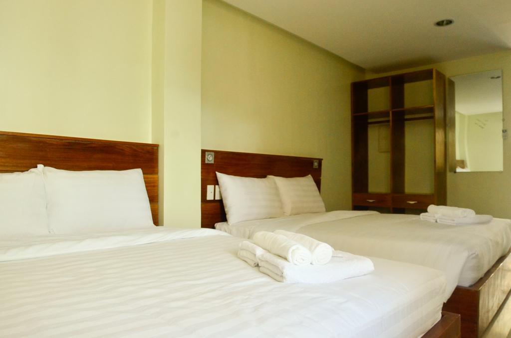 Marianne Hotel Puerto Princesa Esterno foto