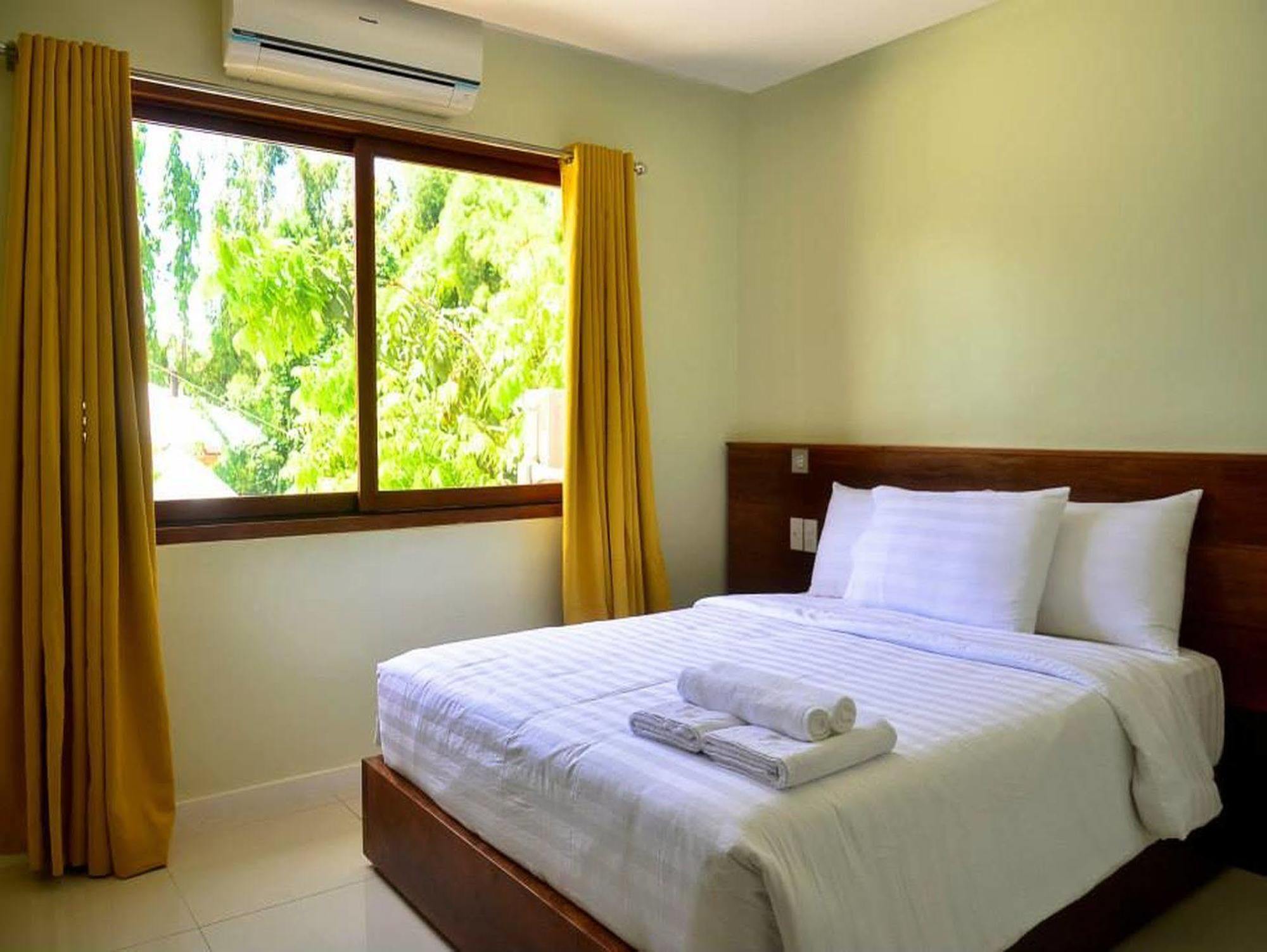 Marianne Hotel Puerto Princesa Esterno foto